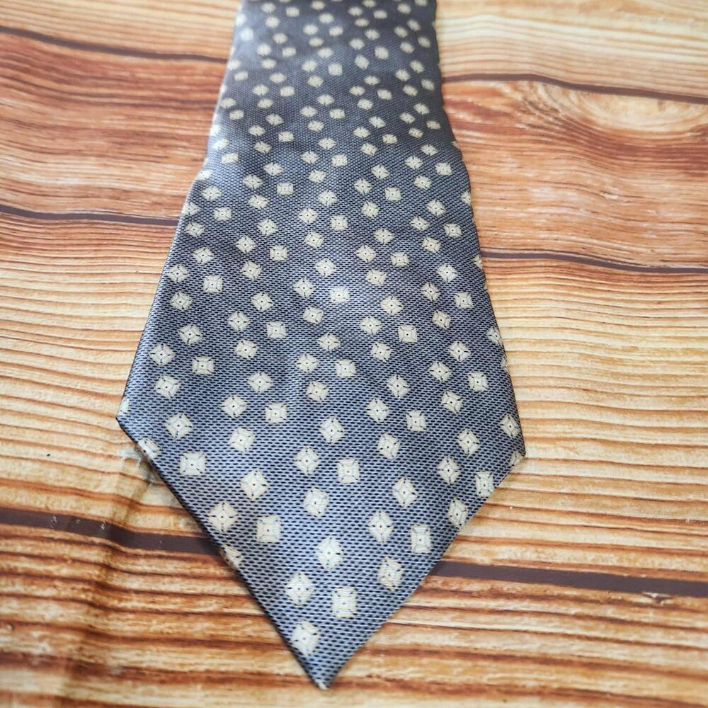 Men's PERRY ELLIS Portfolio Silver Geometric 100% Silk Tie100% Silk Tie NWT